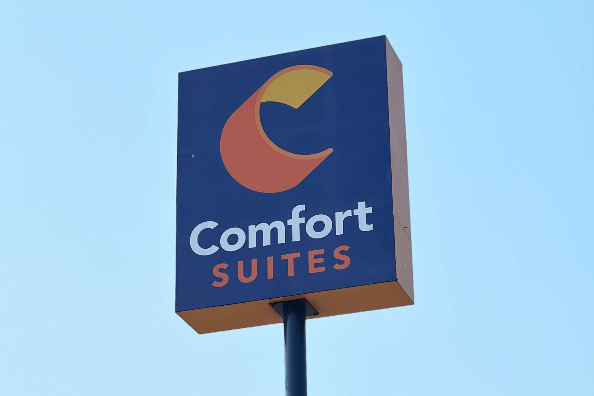 Comfort Hotel 3*